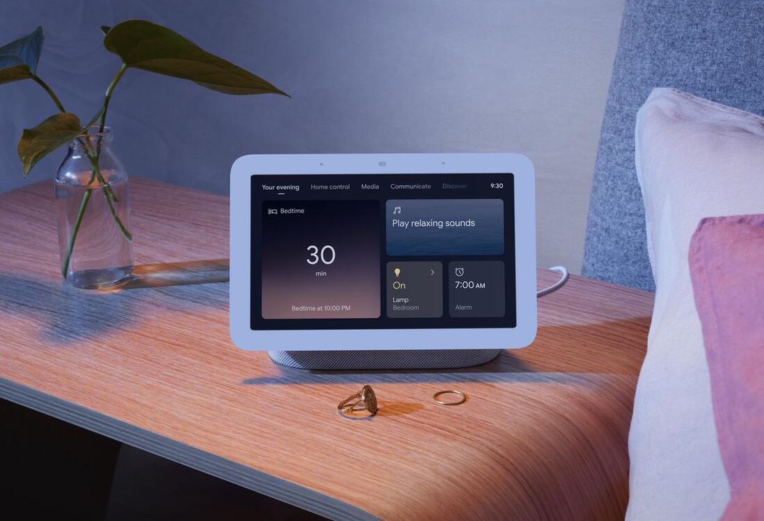 Google Nest Hub mới theo dõi giấc ngủ của bạn mà không cần thiết bị đeo hoặc máy ảnh