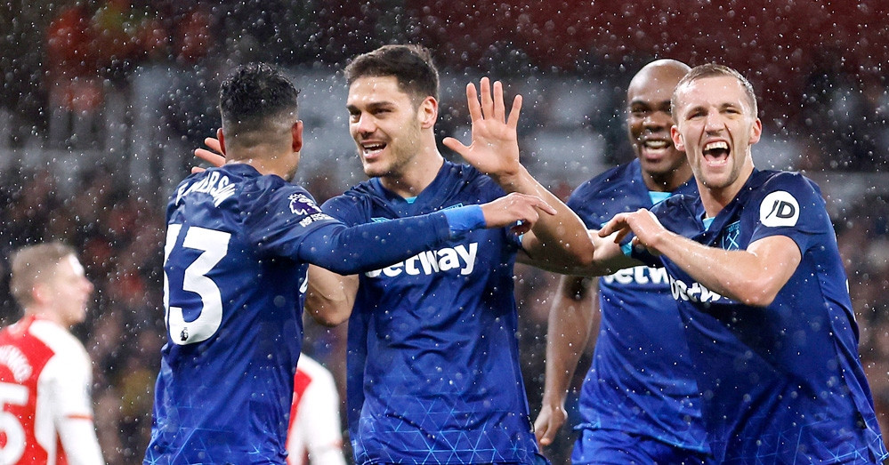 Arsenal bất ngờ gục ngã trước West Ham