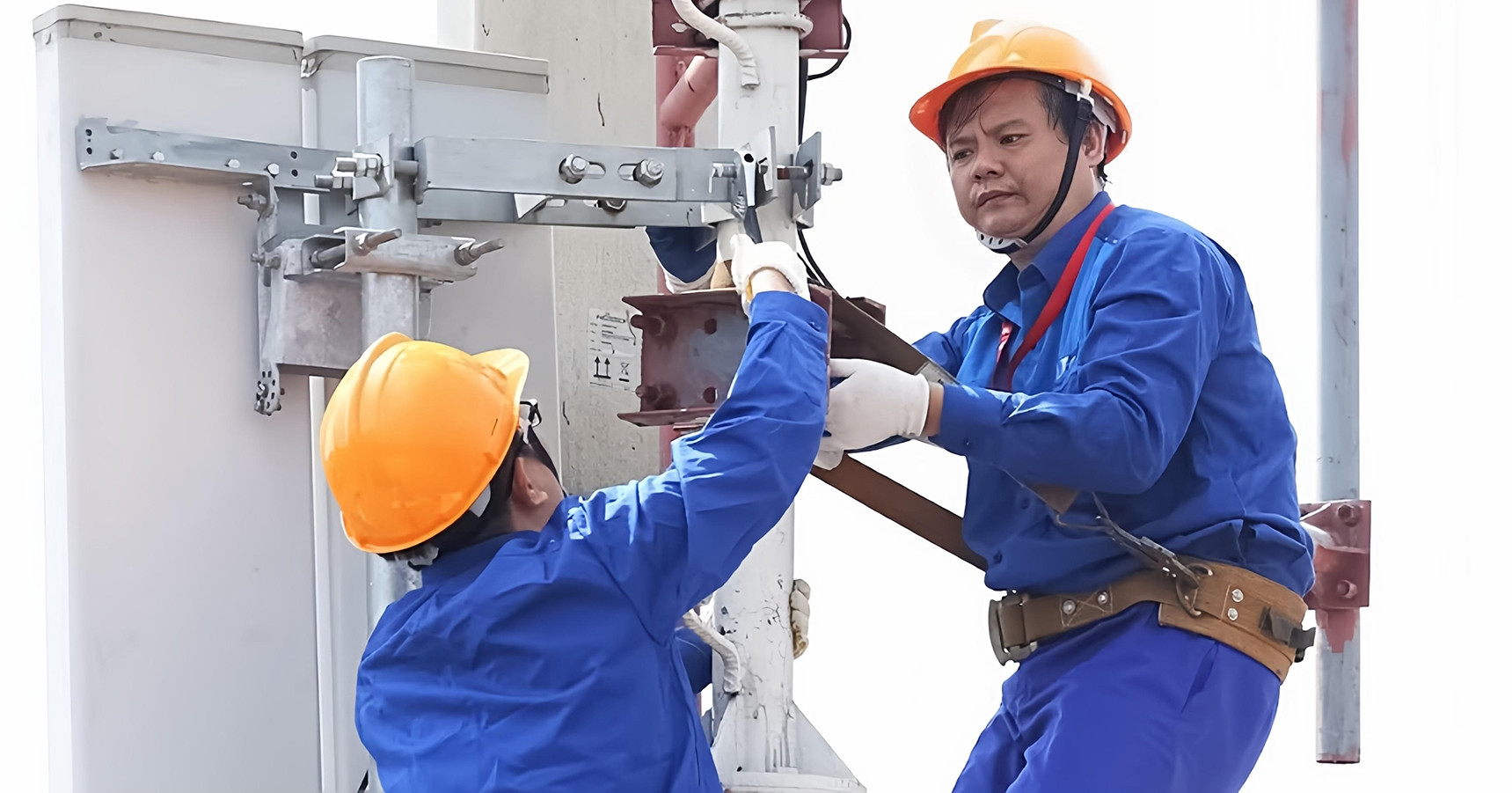Hai năm đầu được cấp phép, nhà mạng sẽ phải triển khai 3.000 trạm 5G