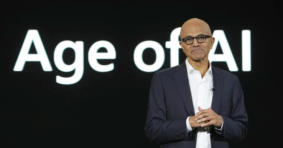 Microsoft đầu tư tiền tỷ vào cha đẻ ChatGPT vì sợ Google?