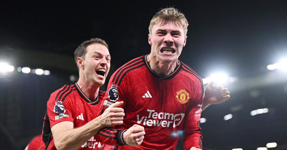 MU ngược dòng ngoạn mục hạ Aston Villa