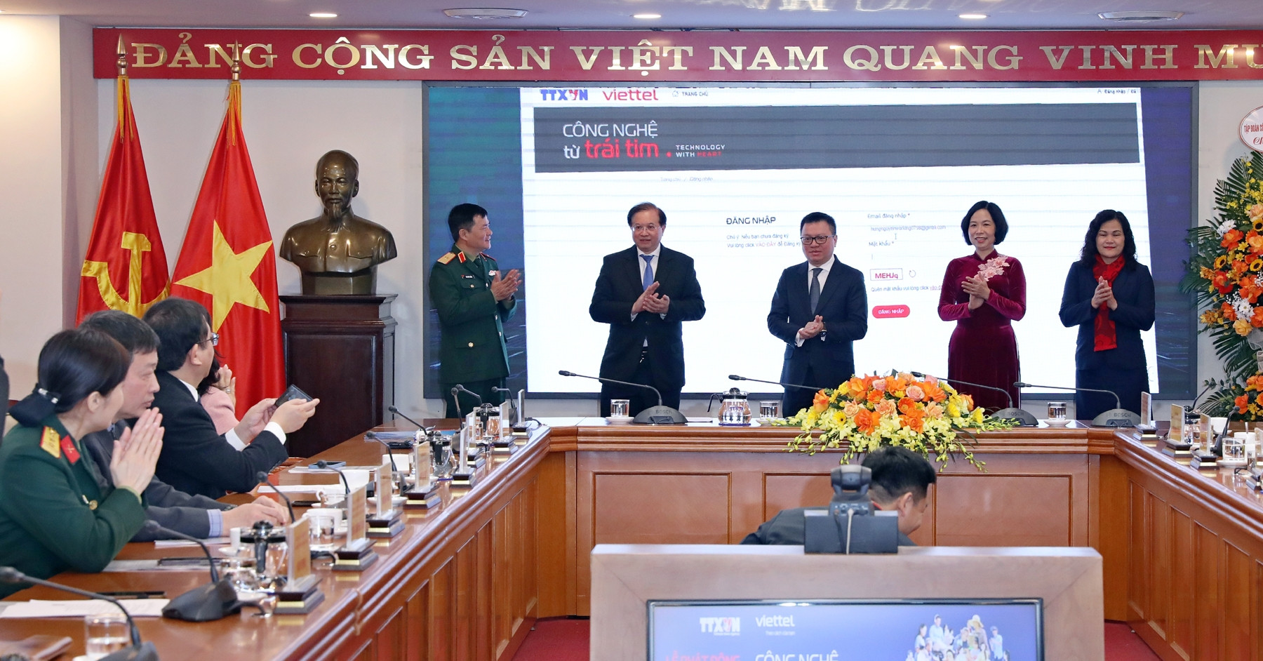 Phát động Giải thưởng ảnh và video với chủ đề Công nghệ từ trái tim