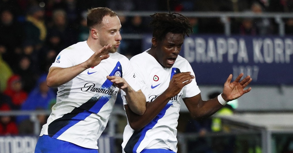 Inter Milan tiếp tục bay cao, tiến gần ngôi vô địch Serie A
