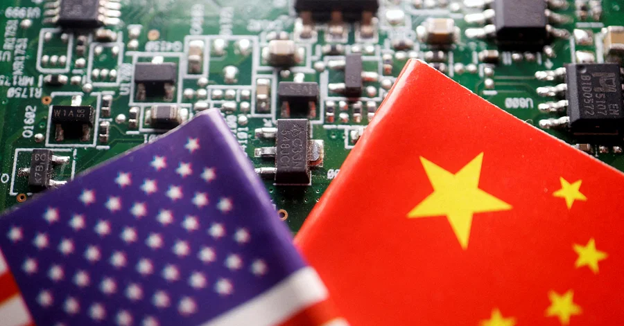 Mỹ - Trung đồng ý đối thoại về hạn chế thương mại, xuất khẩu chip