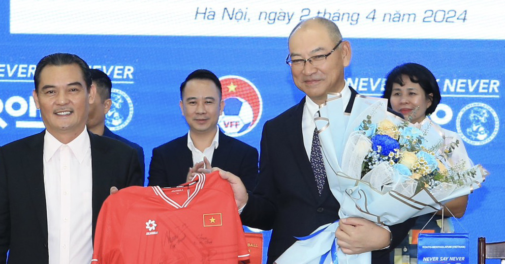 'Ghế nóng' HLV trưởng tuyển Việt Nam có diễn biến bất ngờ