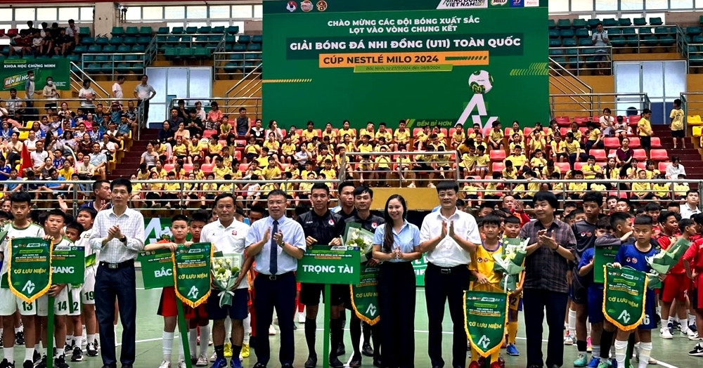 Khai màn VCK giải bóng đá U11 toàn quốc 2024