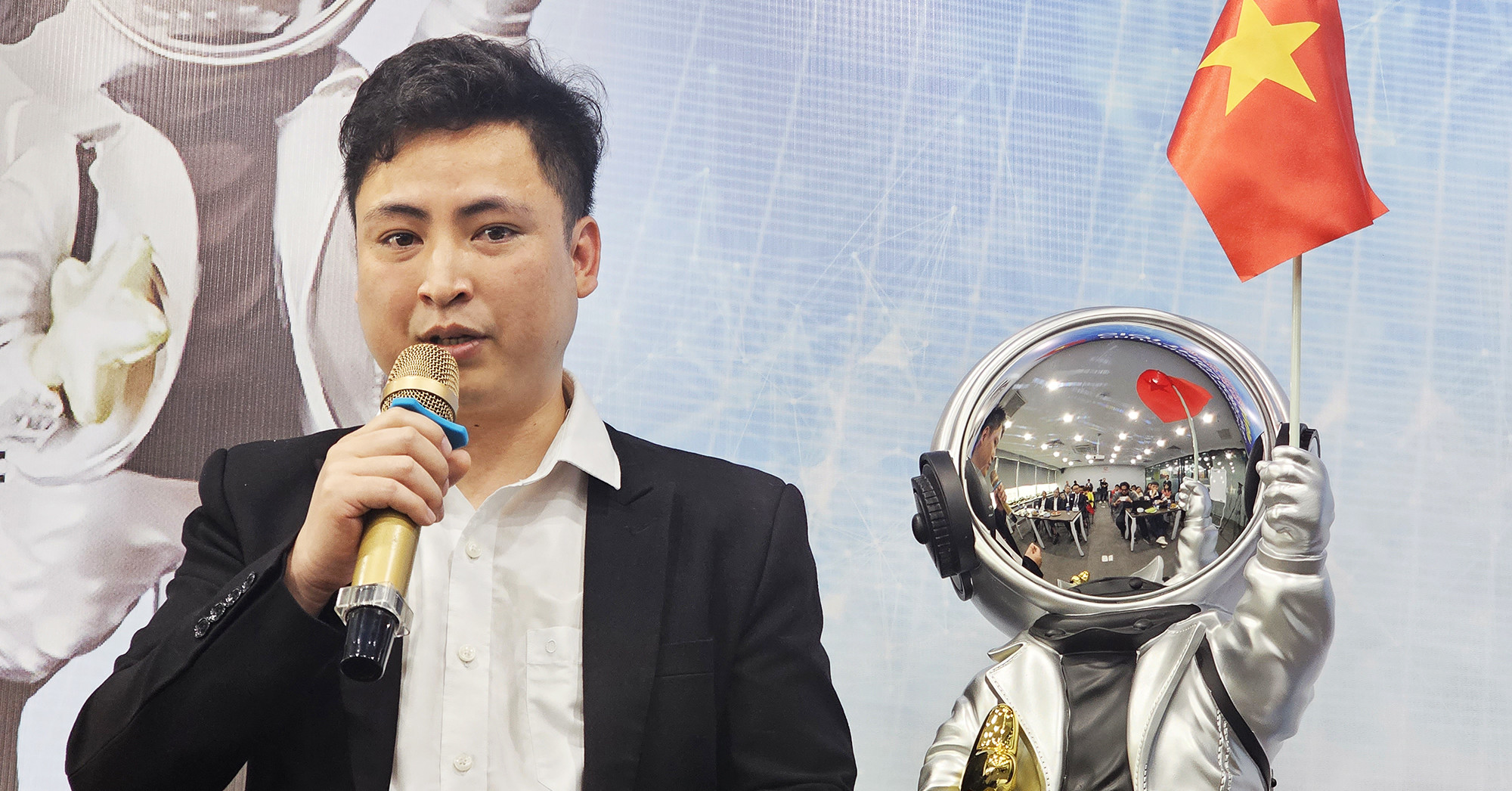 Việt Nam sẽ có robot AI giáo dục cạnh tranh với ChatGPT