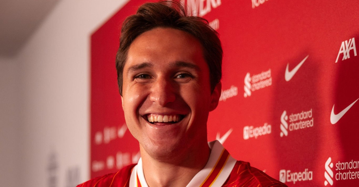 Liverpool đấu MU: Chiesa và giấc mơ từ Old Trafford