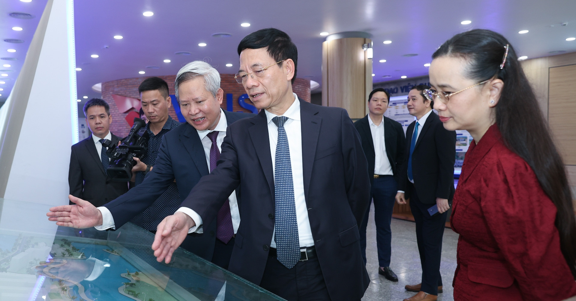 Bộ trưởng Nguyễn Mạnh Hùng: 'Một đồng đầu tư nghiên cứu phải tạo ra 10 đồng doanh thu'