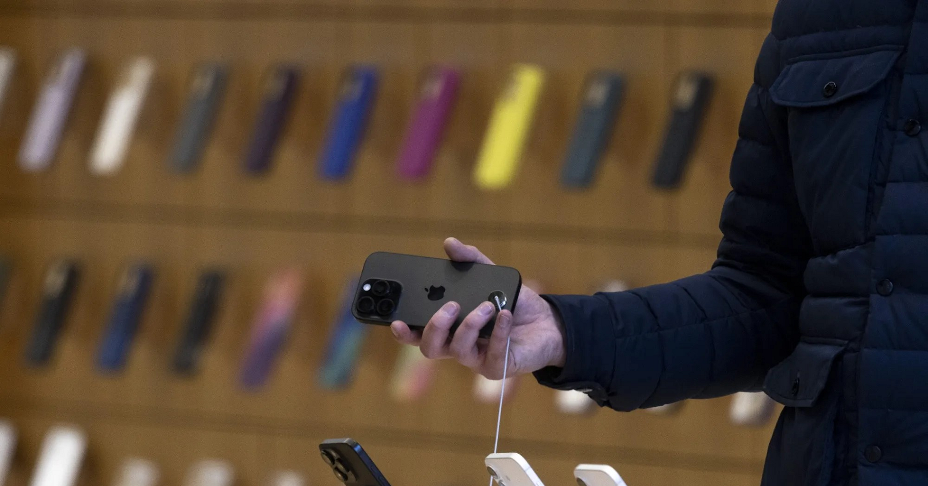 ‘Nỗi đau thêm dài’ với Apple và iPhone
