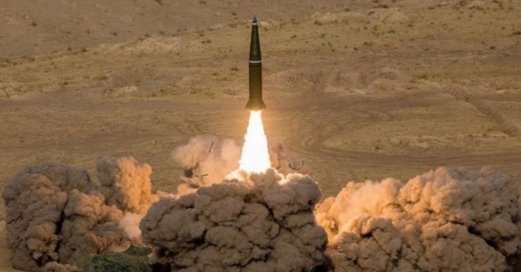 Iskander-M 'dội lửa' vào Ukraine, công nghệ plasma 'khủng' giúp tên lửa bay như bóng ma