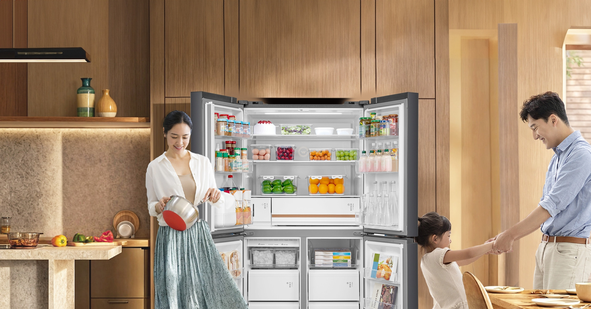 'Siêu' tủ lạnh Toshiba NaturePURE 711L: tối ưu nhu cầu cho gia đình đa thế hệ
