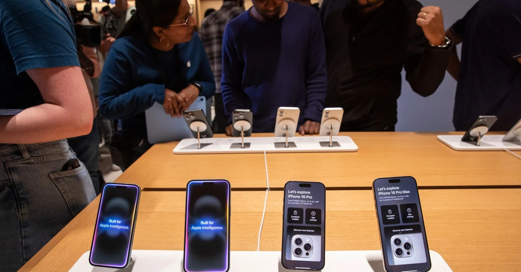 iPhone 17 ra mắt có khiến Samsung, Xiaomi, Huawei phải im tiếng?