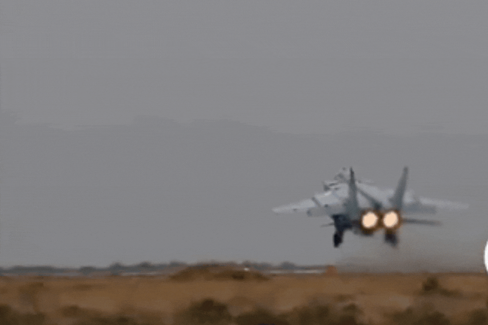 Tên lửa Kinzhal tầm bắn 2.000km, tốc độ Mach 12, đầu đạn 480kg, ‘thay đổi cuộc chơi’